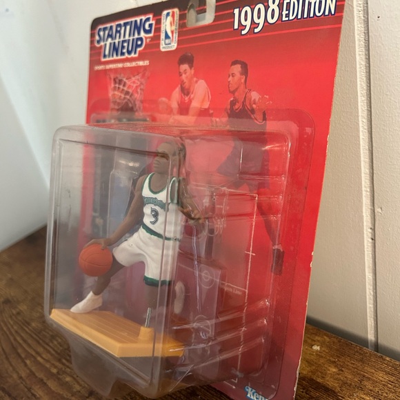 Stephon Marbury‎ 1998 Edition Starting Lineup Timberwolves NBA Figurine And Card - Picture 4 of 5